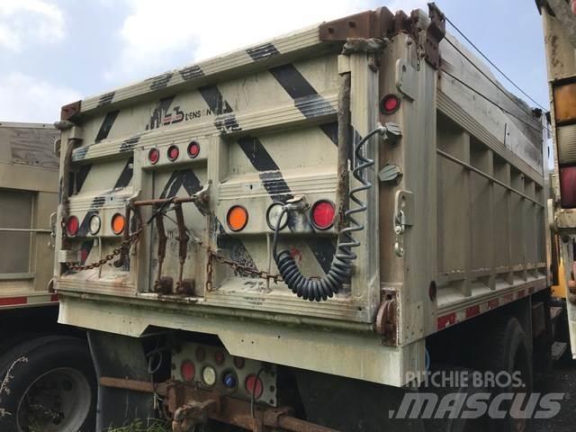 Mack CV713 Camion benne