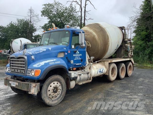 Mack CV713 Autre camion