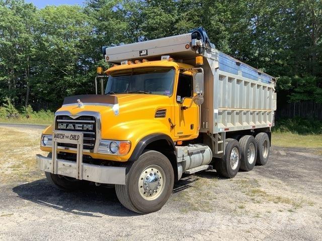 Mack CV713 Camion benne