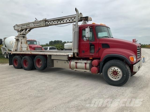 Mack CV713 Autre camion