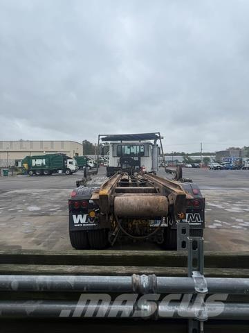 Mack CV713 Camion multibenne