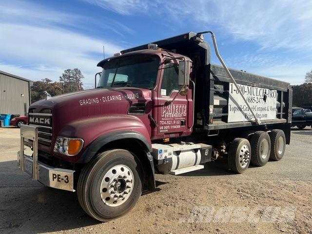 Mack CV713 Camion benne