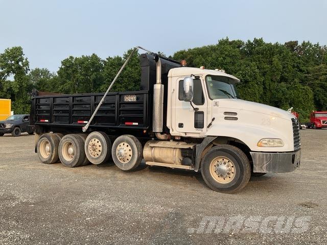 Mack CXN613 Camion benne