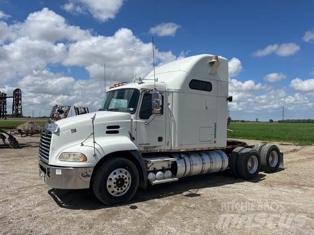 Mack CXU600 Tracteur routier