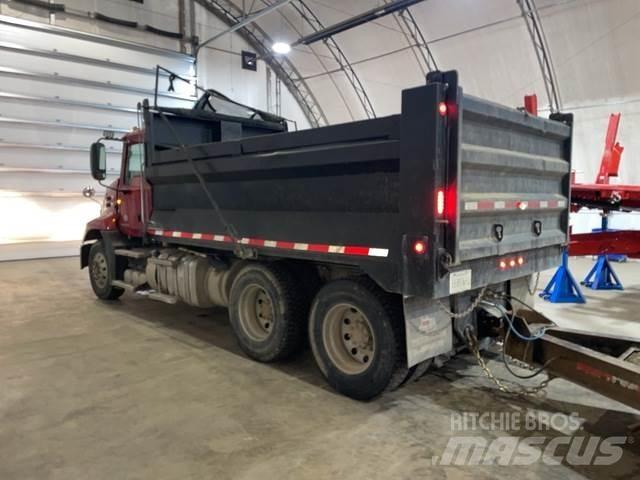 Mack CXU613 Camion benne