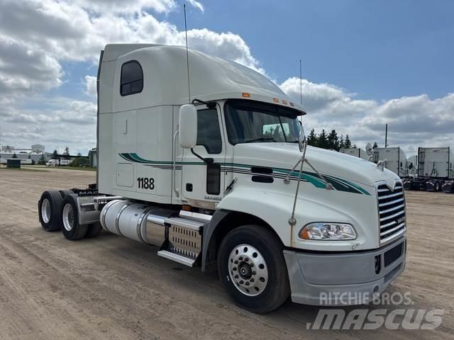 Mack CXU613 Tracteur routier