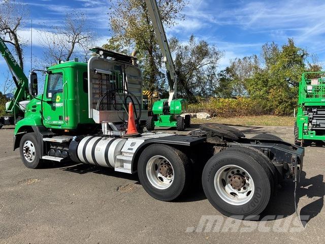 Mack CXU613 Tracteur routier
