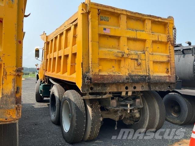 Mack DM686SX Camion benne