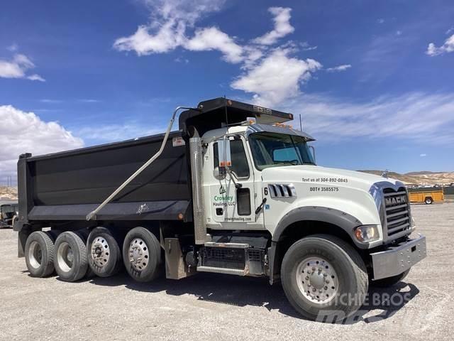 Mack GR104F Camion benne