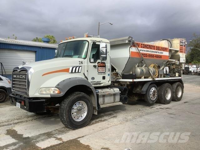Mack Granite Camion malaxeur