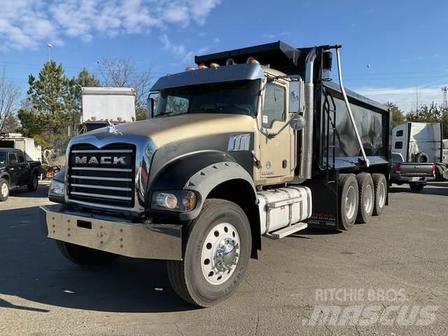 Mack GU713 Camion benne