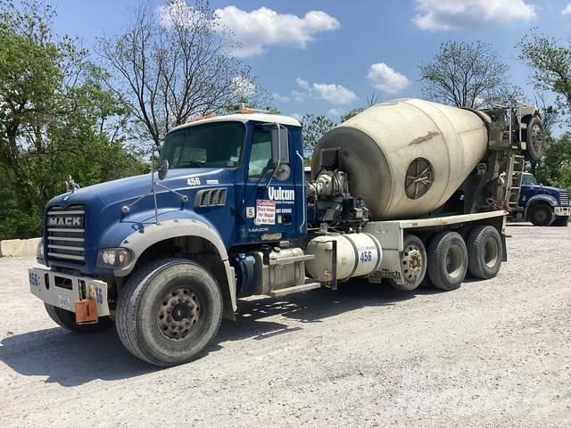 Mack GU713 Autre camion