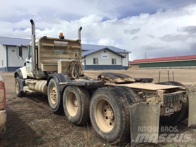 Mack GU713 Tracteur routier
