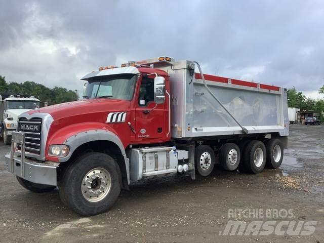 Mack GU713 Camion benne