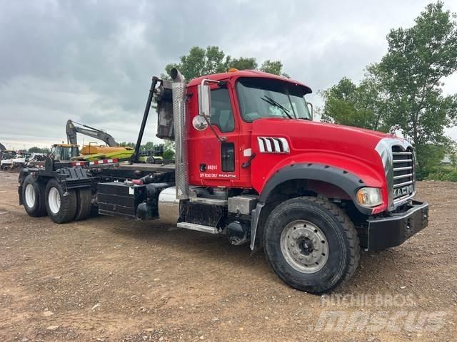 Mack GU713 Camion multibenne