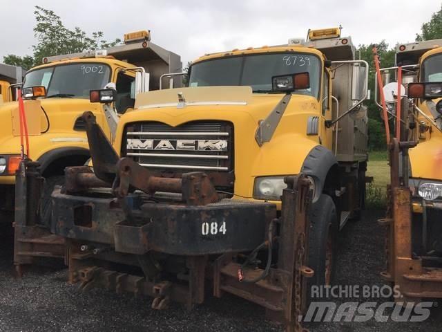Mack GU713 Chasse neige