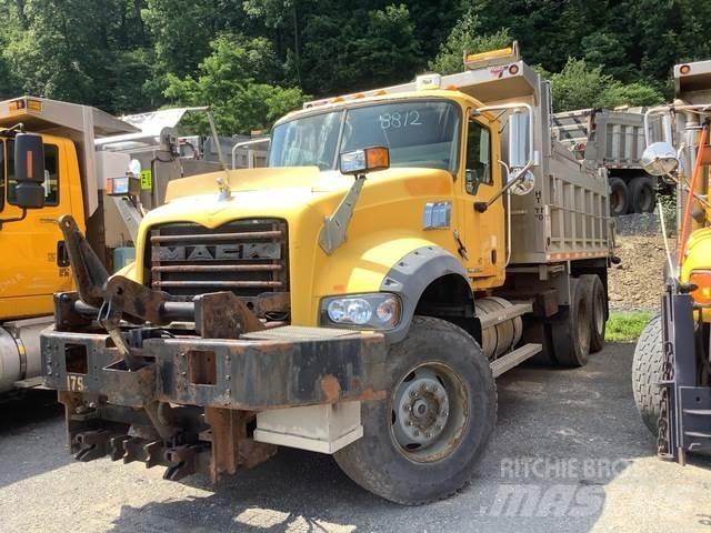 Mack GU713 Chasse neige
