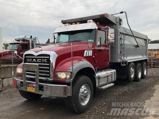 Mack GU713 Camion benne