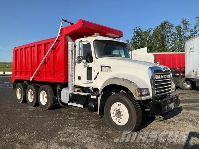 Mack GU713 Camion benne
