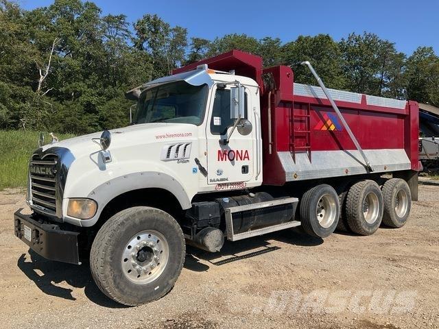 Mack GU713 Camion benne