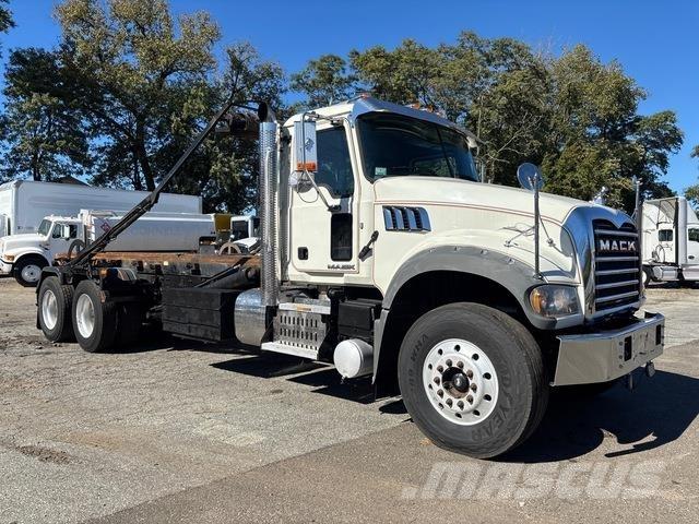 Mack GU713 Camion multibenne