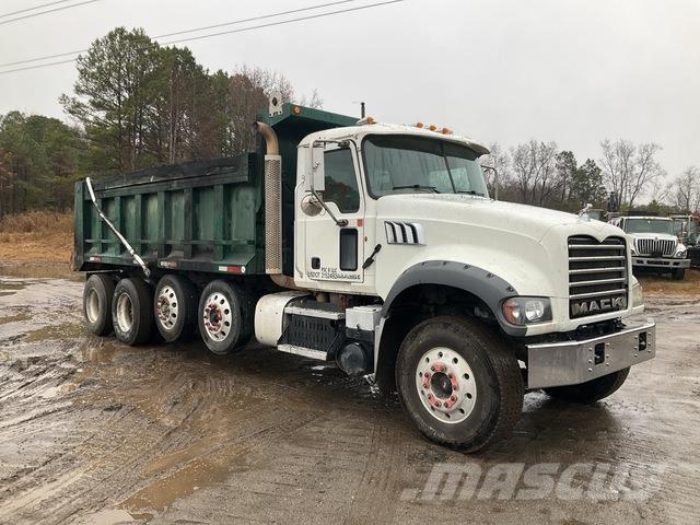 Mack GU713 Camion benne