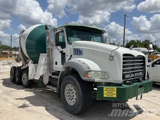 Mack GU813 Autre camion