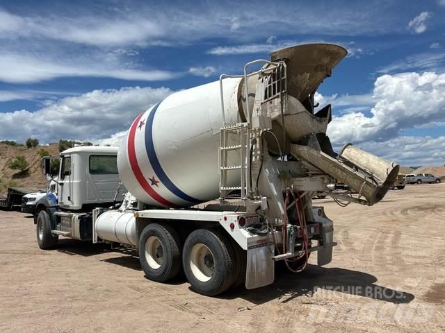 Mack GU813 Autre camion