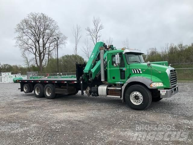 Mack GU813 Autre camion