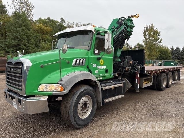 Mack GU813 Autre camion