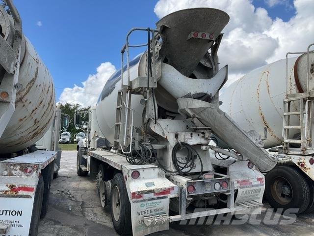 Mack GU813 Autre camion