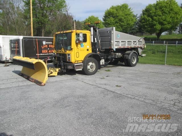 Mack MR690P Chasse neige