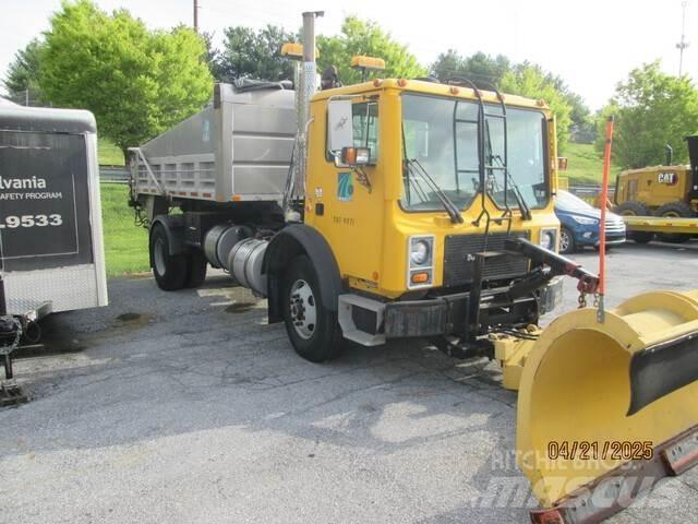 Mack MR690P Chasse neige