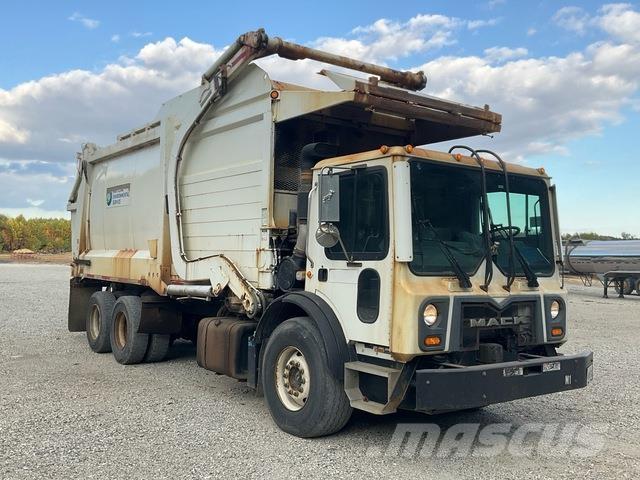 Mack MRU613 Camion poubelle