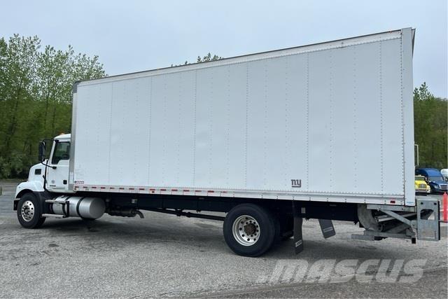 Mack MS642 Camion Fourgon