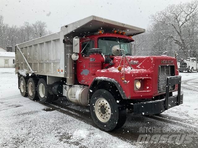 Mack RB688S Camion benne