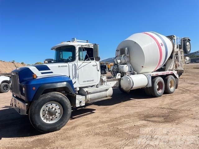 Mack RD Autre camion
