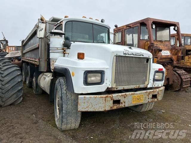Mack RD688S Camion benne