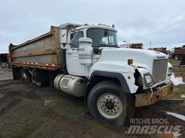 Mack RD688S Camion benne