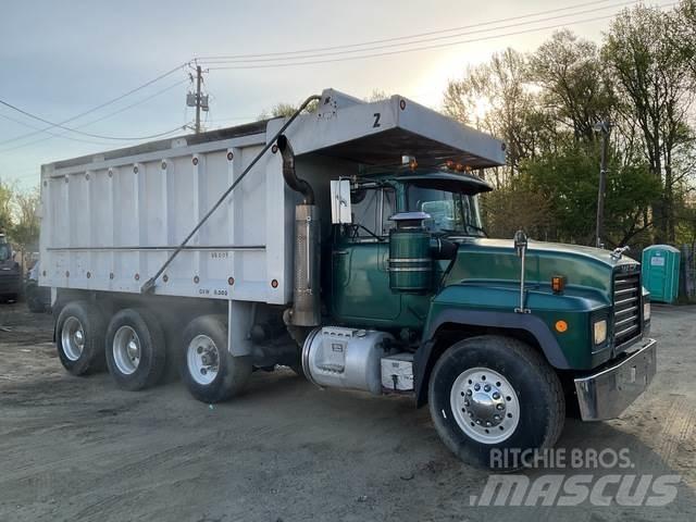 Mack RD688S Camion benne