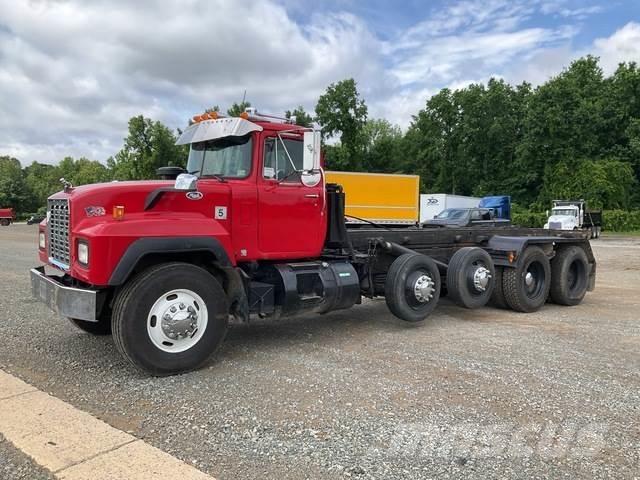 Mack RD688S Camion multibenne