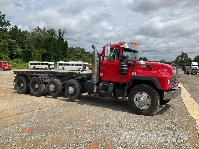 Mack RD688S Camion multibenne