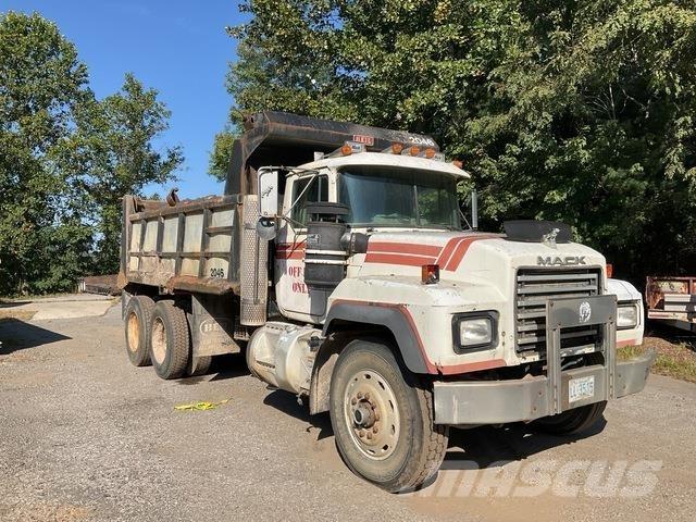 Mack RD688S Camion benne