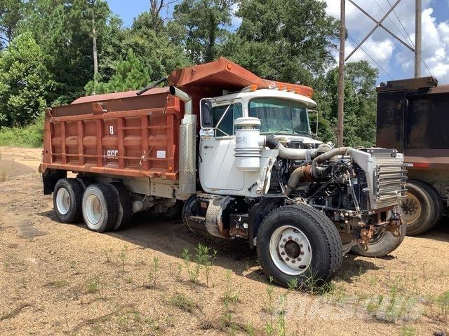 Mack RD690S Camion benne