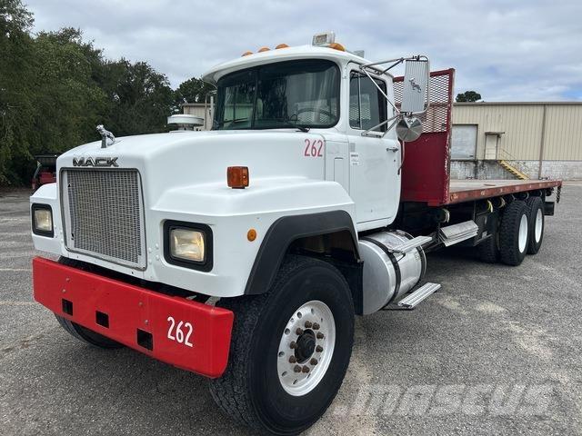 Mack RD690S Camion plateau