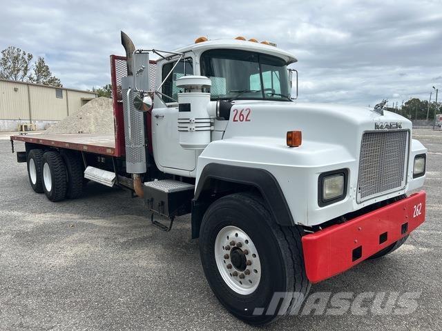 Mack RD690S Camion plateau