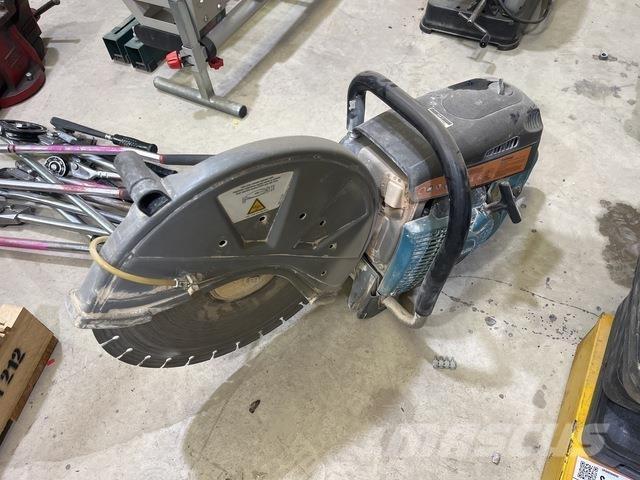 Makita  Tronçonneuses et scies