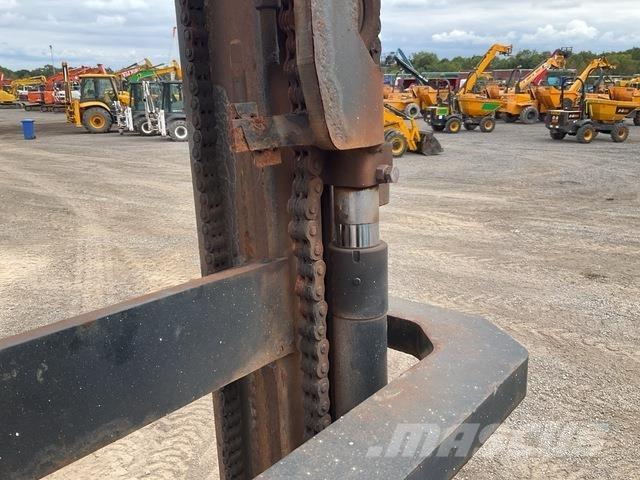 Manitou M26-4 Chariot tout terrain