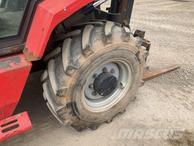 Manitou M26-4 Chariot tout terrain