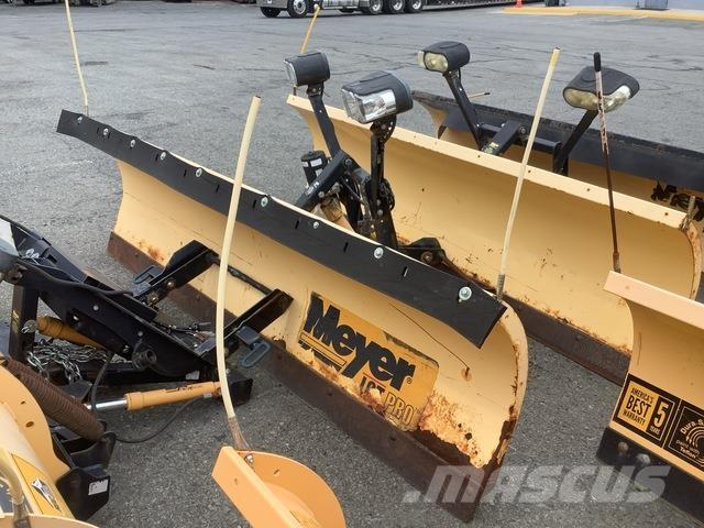 Meyer LP-8.5 Chasse neige